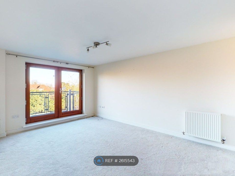 Property photo 3 of 13 Living Room