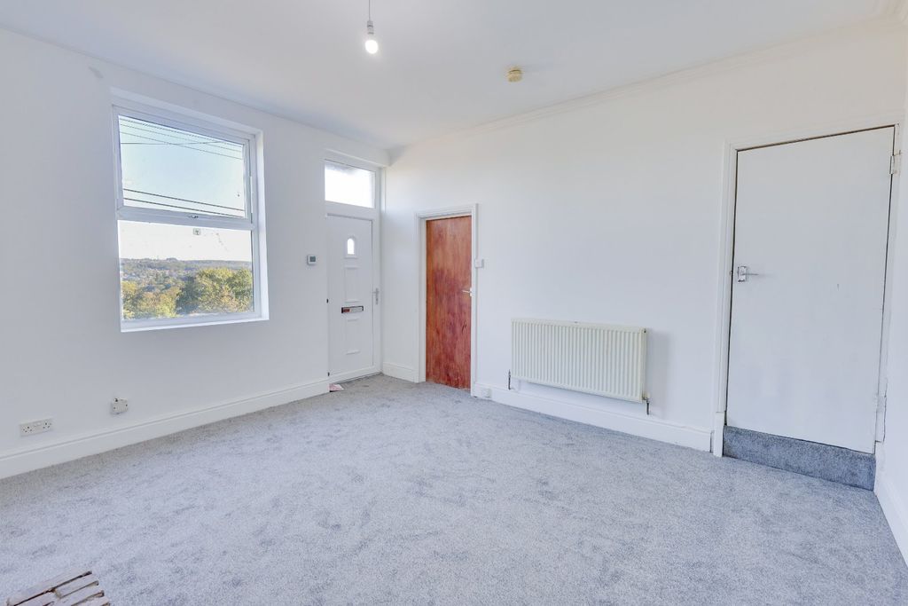 Property photo 3 of 13 Picture No. 05