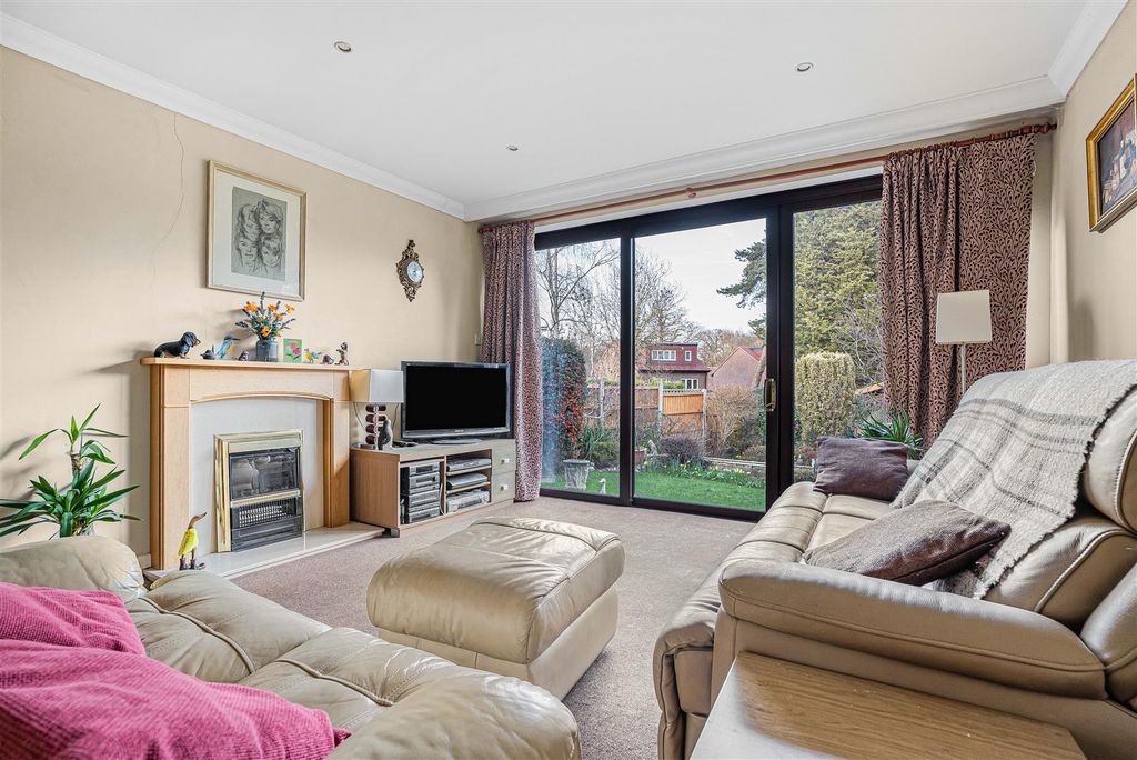 Property photo 2 of 22