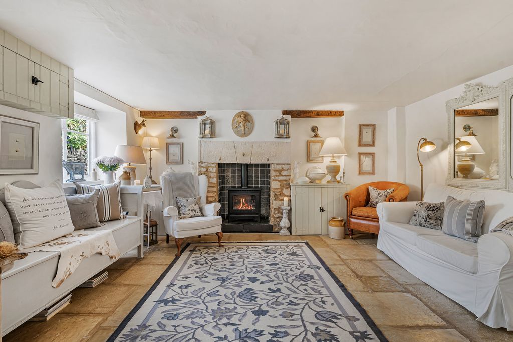 Property photo 2 of 34 55_76296.Jpg