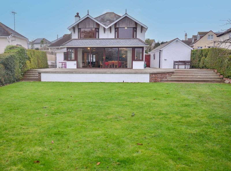 Property photo 1 of 18 Photo 6