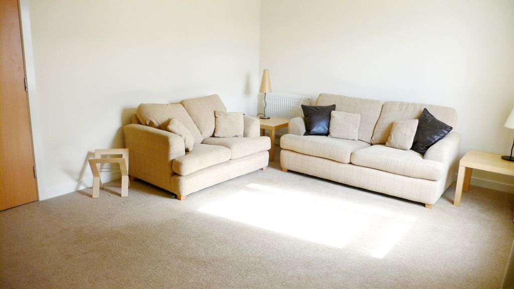 Property photo 2 of 6