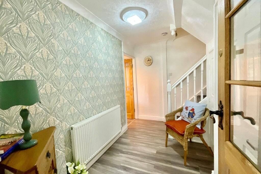 Property photo 2 of 14 Picture No. 16