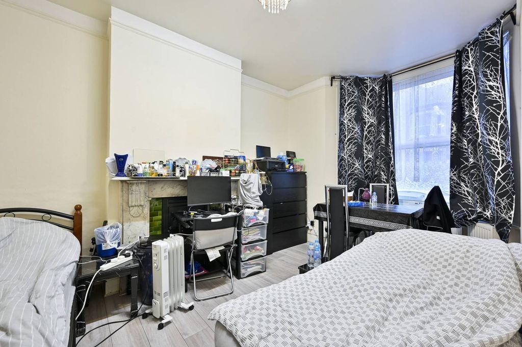 Property photo 3 of 7