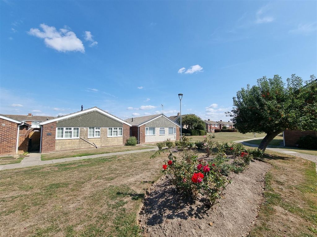 Property photo 1 of 13 Exterior