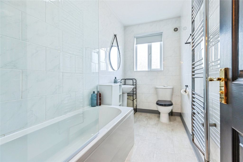 Property photo 3 of 24 Picture No. 21