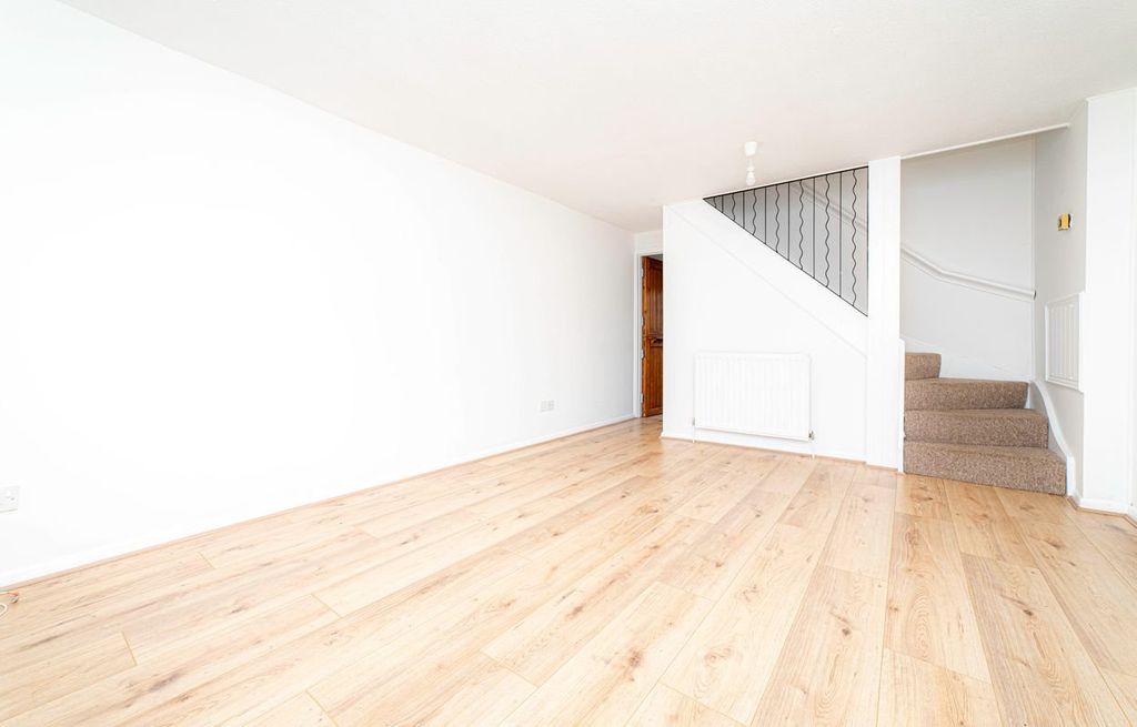 Property photo 2 of 9 Picture 2