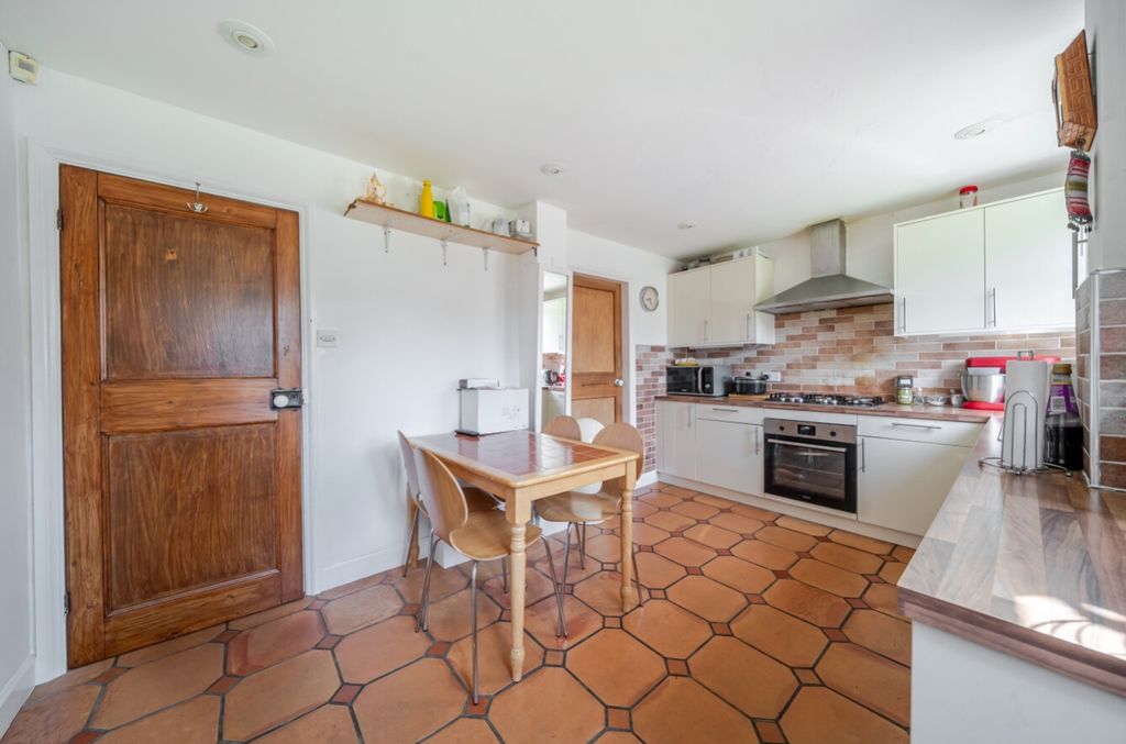 Property photo 3 of 25 1483338-12-6A3Cf9364Ebf2