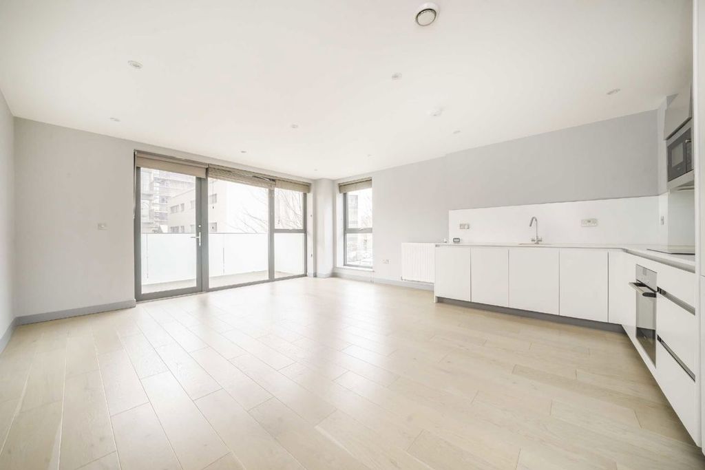 Property photo 2 of 4