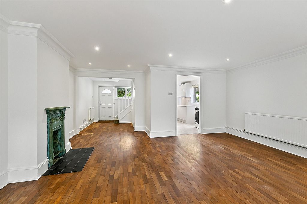 Property photo 1 of 16 Picture No. 17