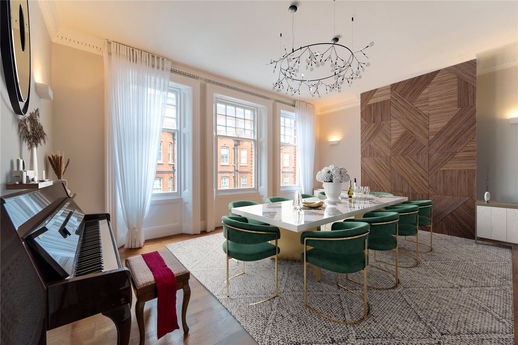 Property photo 2 of 29 Dining Room