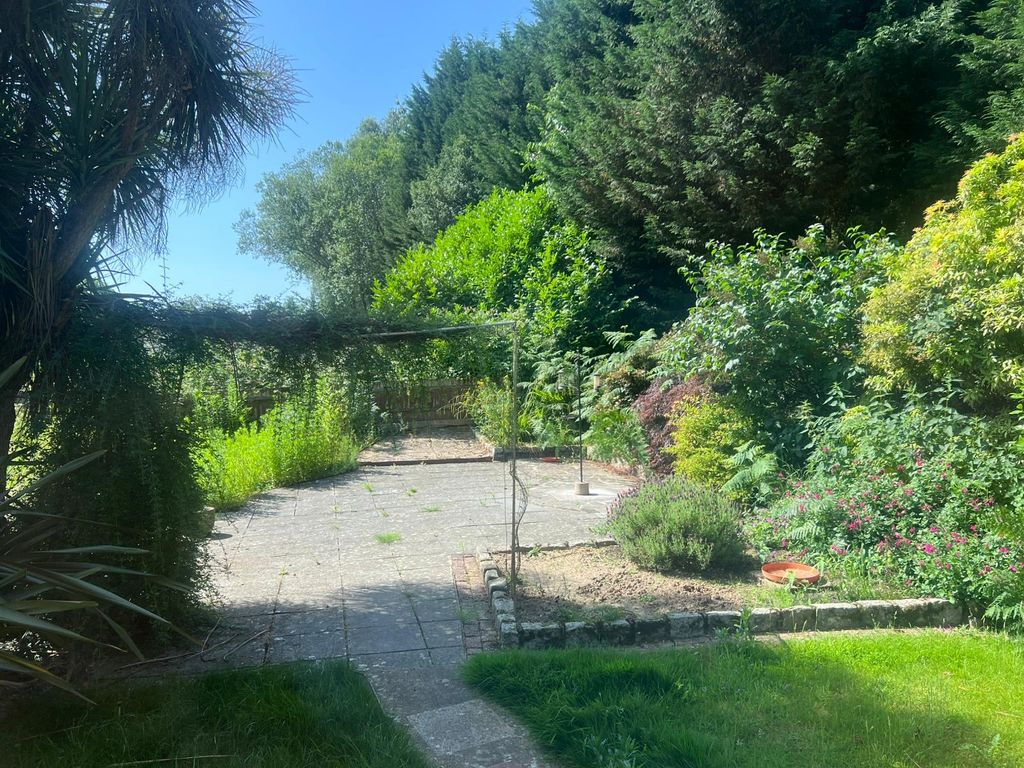 Property photo 3 of 15