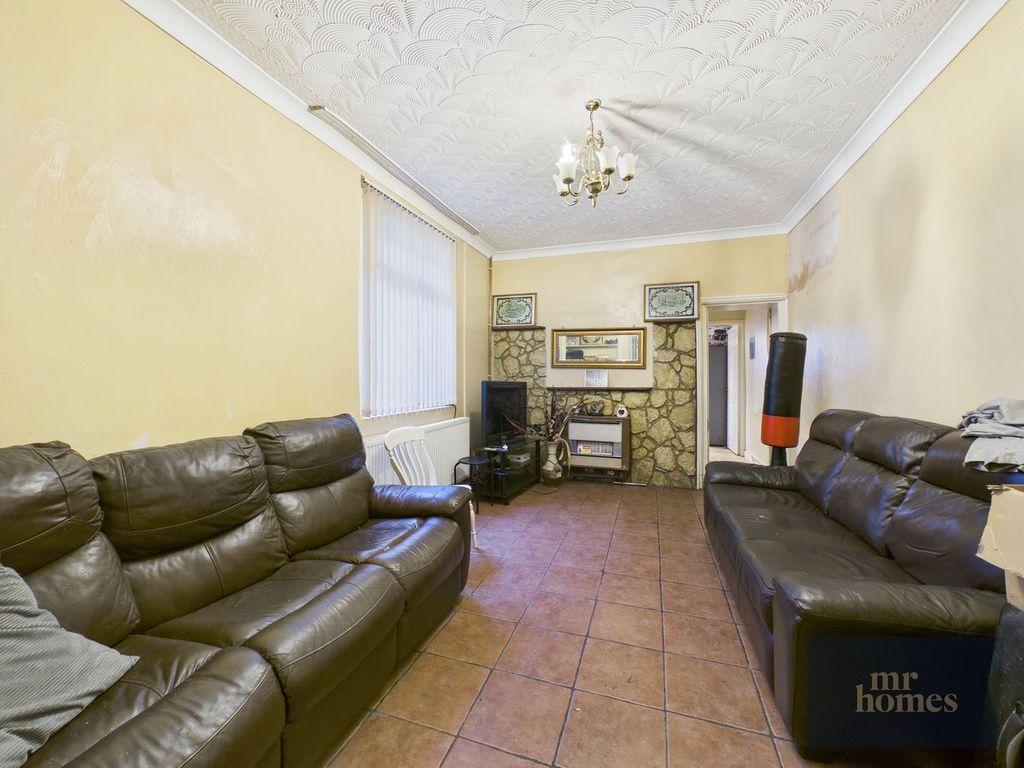 Property photo 3 of 15