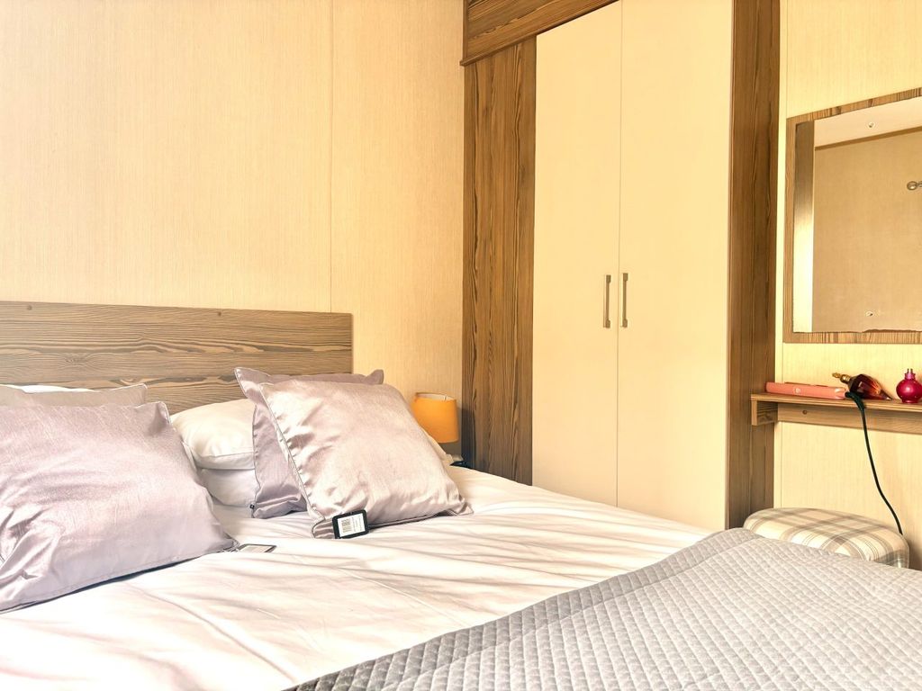 Property photo 3 of 8 Abi Summer Breeze 2016 Car0055456 140615653.Jpeg