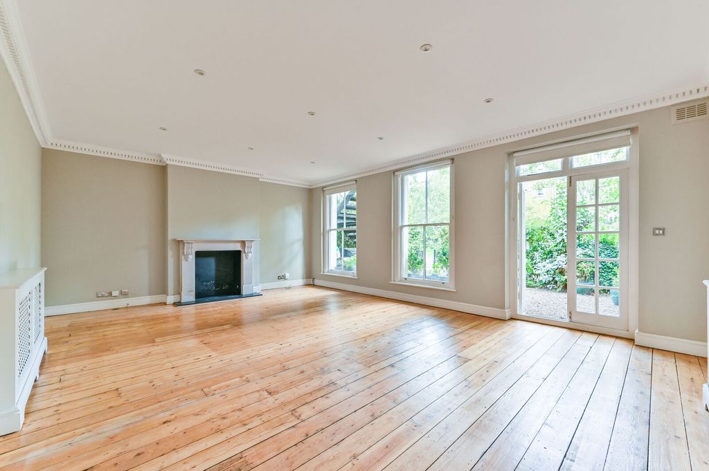 Property photo 3 of 24