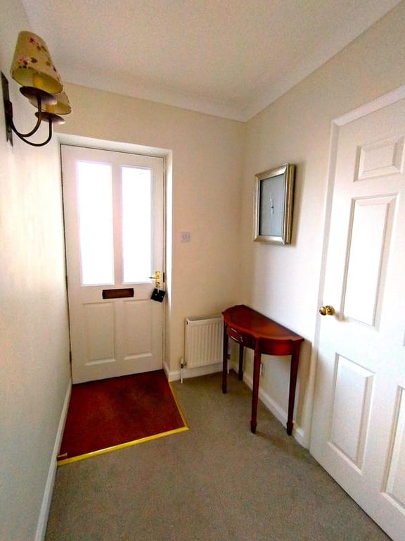 Property photo 2 of 11