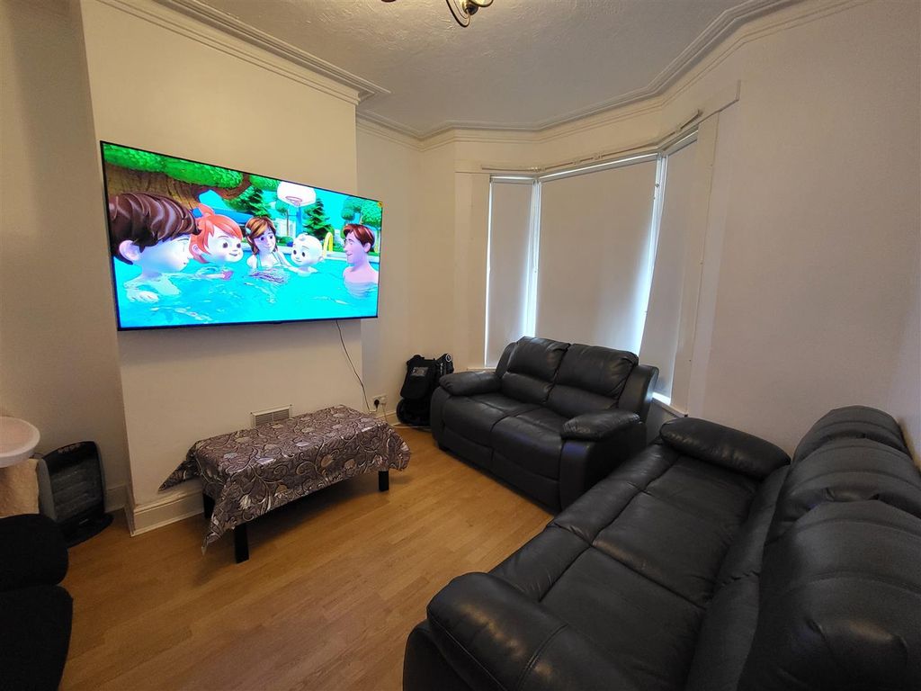 Property photo 3 of 9 20251214_123227.Jpg