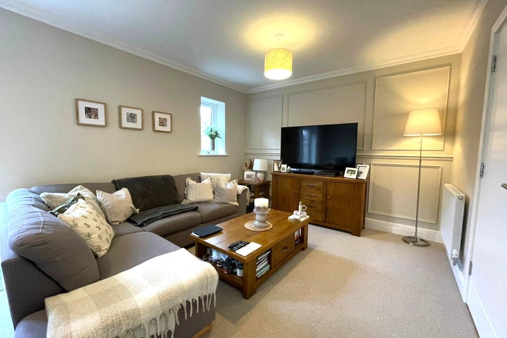 Property photo 3 of 17 Picture No. 09