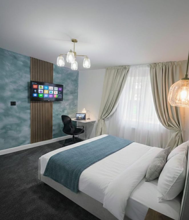 Property photo 2 of 12