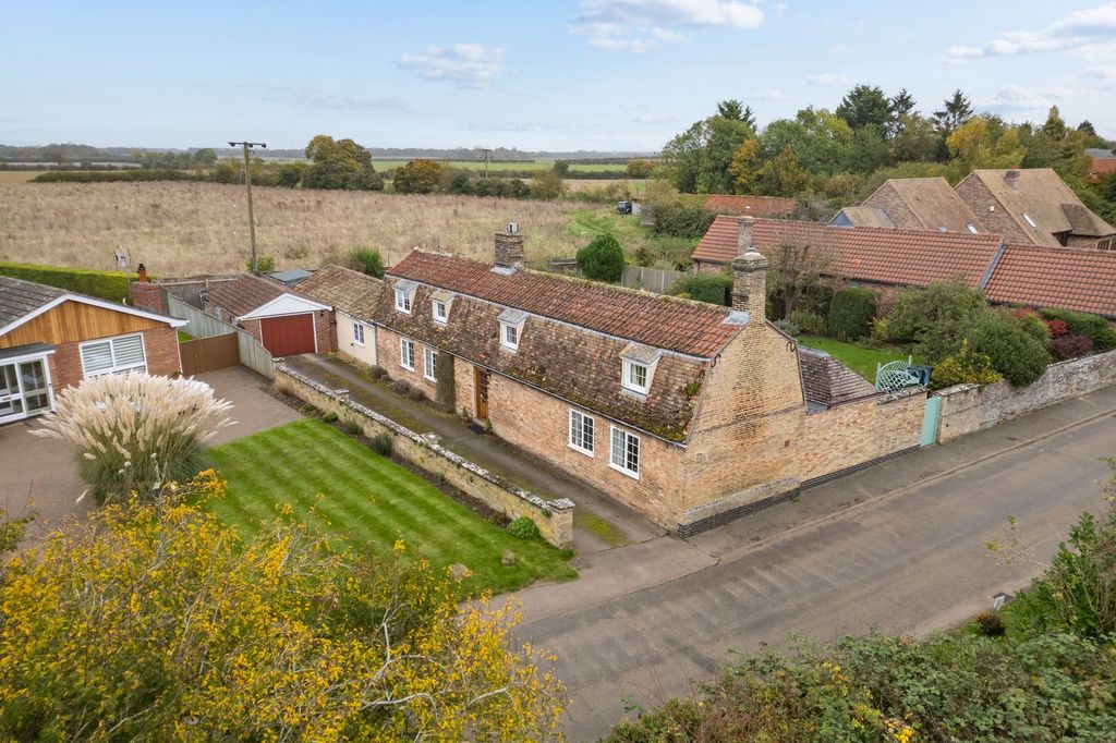 Property photo 1 of 31
