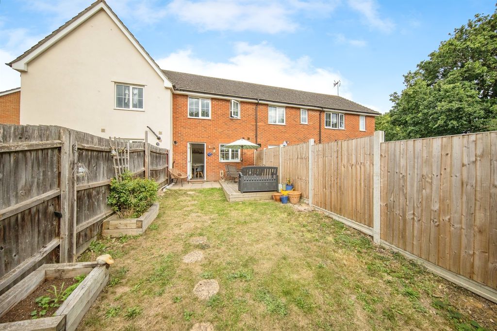 Property photo 2 of 16