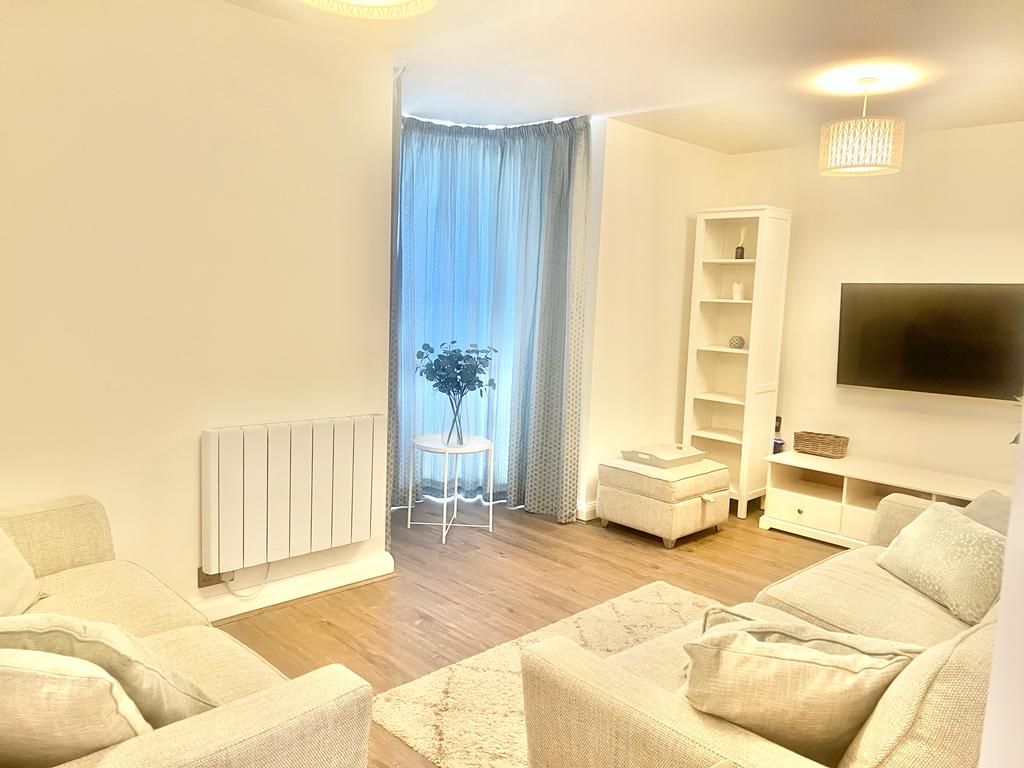 Property photo 2 of 9 Gallery