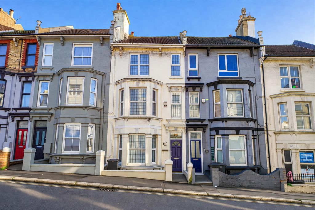 Property photo 1 of 23 c8d9948d-95Ef-484E-B541-57F92768F63A.Png