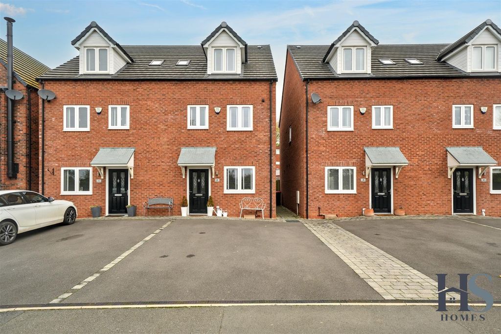 Property photo 1 of 22 Front House.Jpg