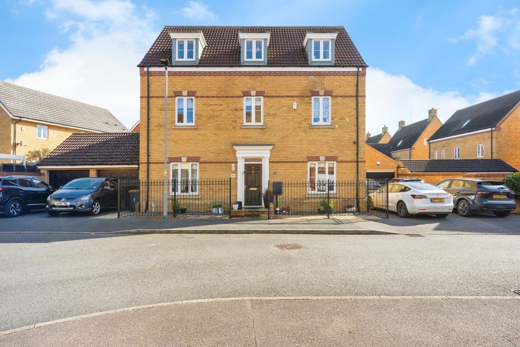 Property photo 1 of 17