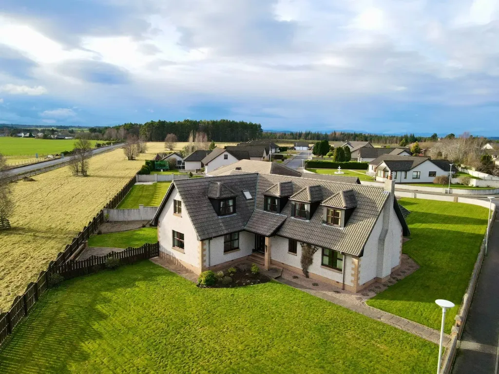 Property photo 1 of 62