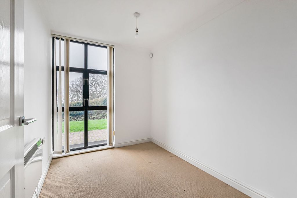 Additional image 14 of 2 bed flat for salePochin Drive, Pochin House Pochin Drive PL25