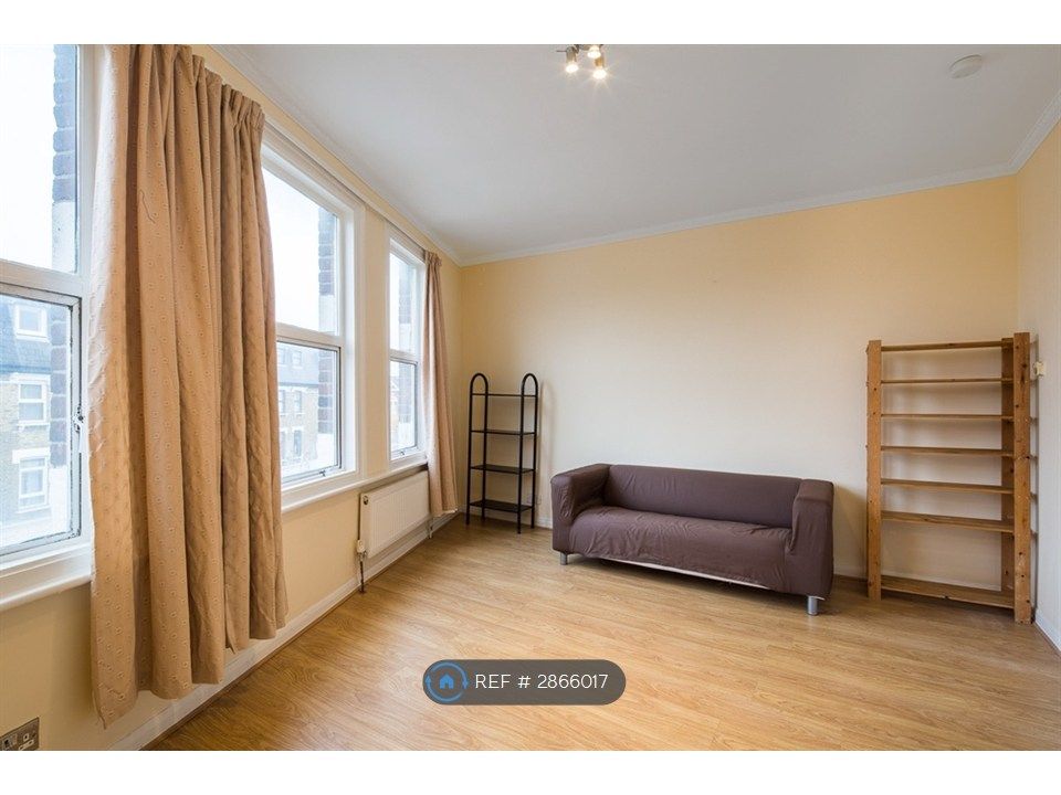 Property photo 2 of 6