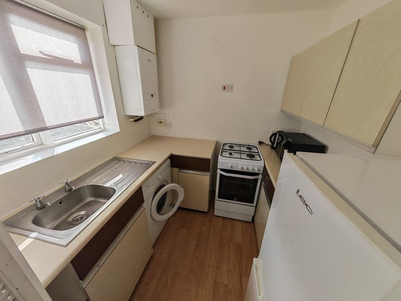 Property photo 2 of 9 Photo 8