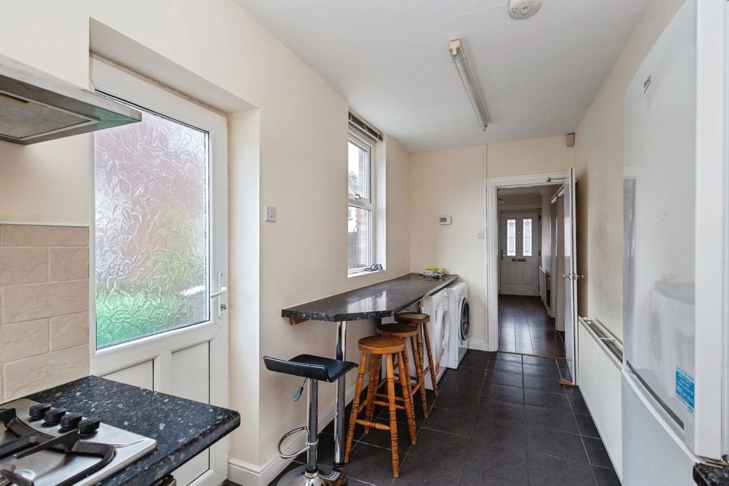 Property photo 3 of 27 Pbox-Img.Jpg