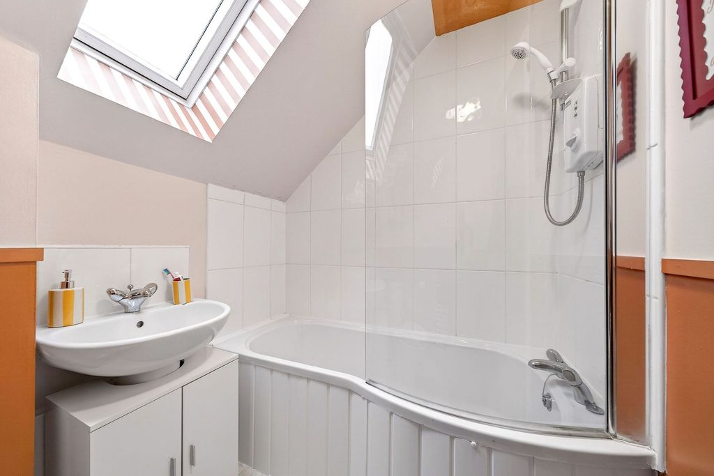 Additional image 9 of 2 bed flat for saleCurran Court, Tillicoultry FK13