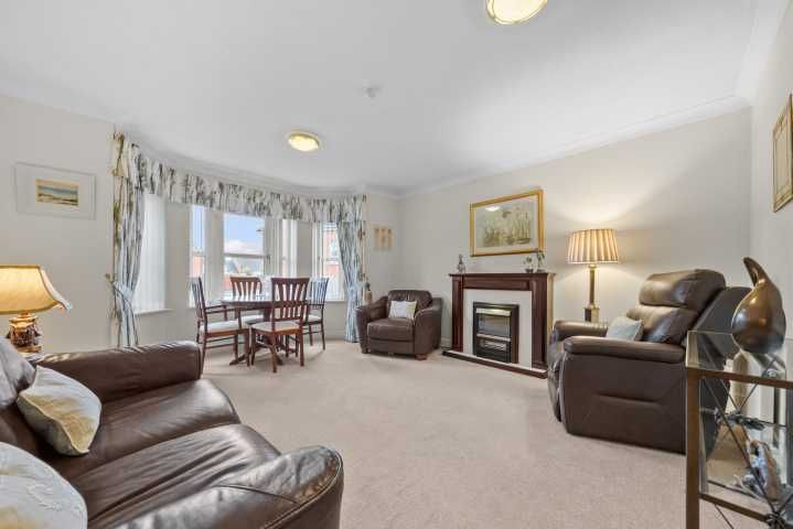 Property photo 2 of 19