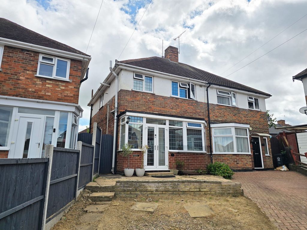 Property photo 1 of 8