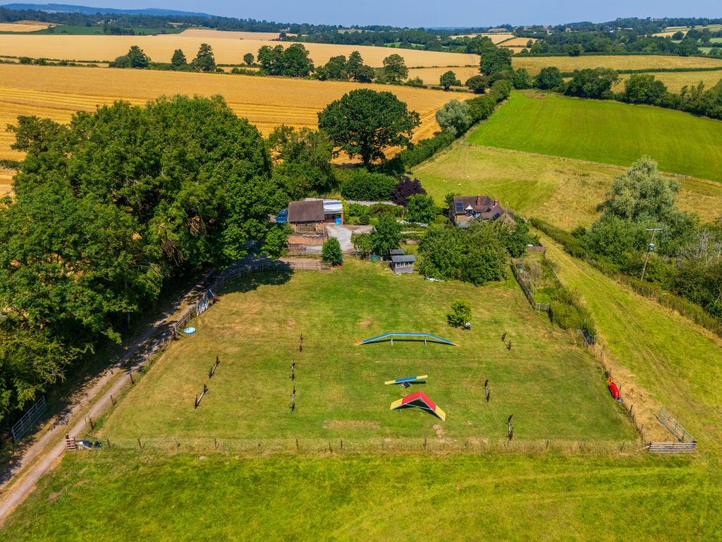 Property photo 3 of 28