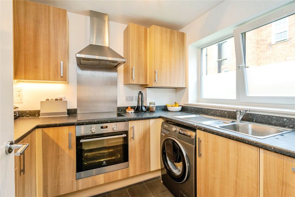 Property photo 3 of 15 Picture No. 06
