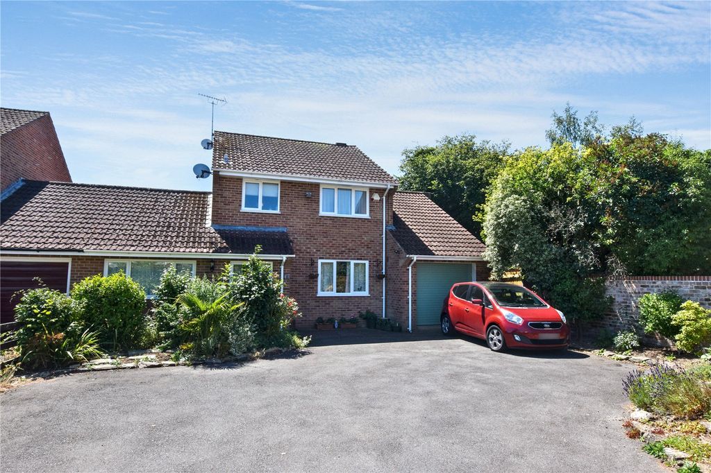 Property photo 1 of 16 Picture No. 01
