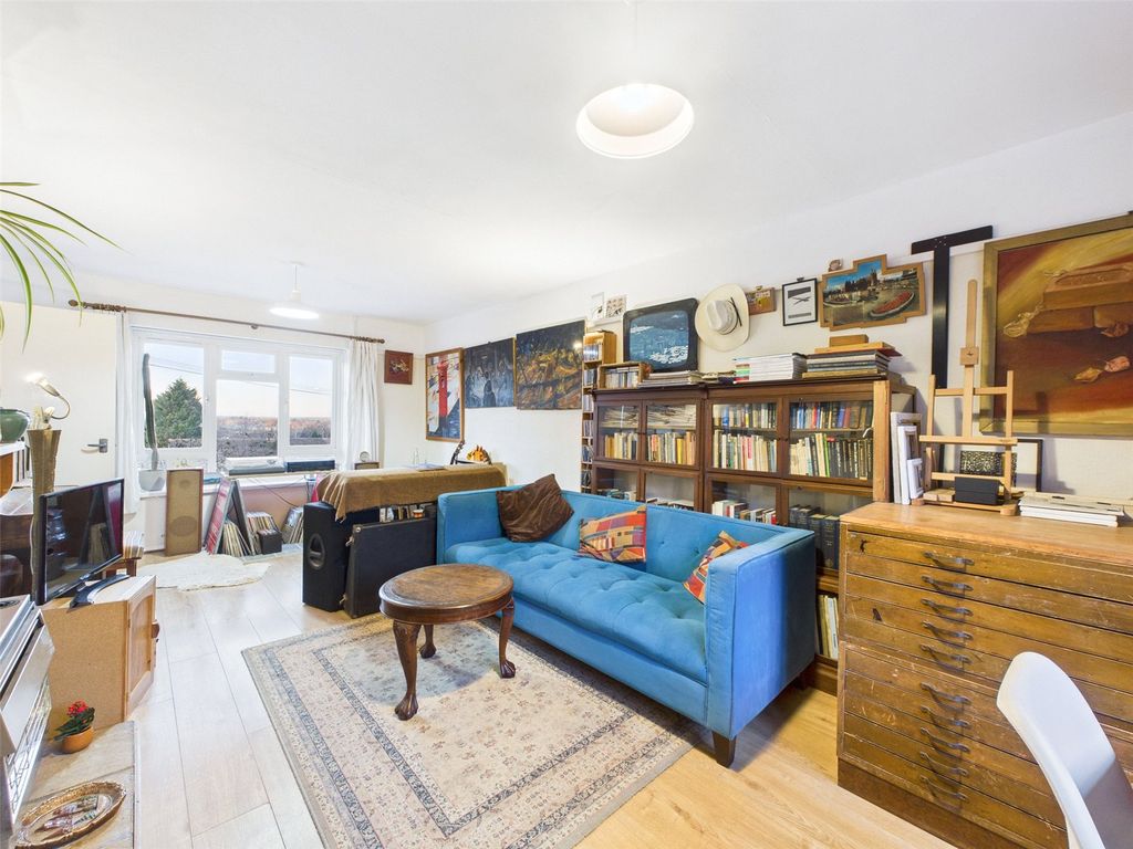 Property photo 2 of 16 Picture No. 16