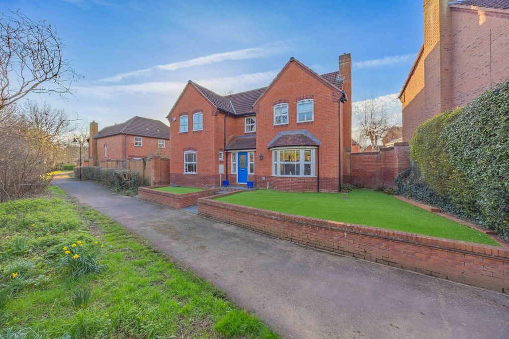 Property photo 1 of 34 Ewemovetaunton Barbers Mead (30)