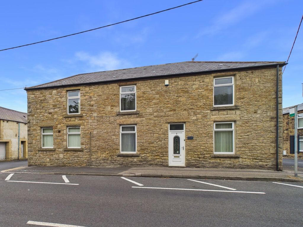 Property photo 1 of 13 External