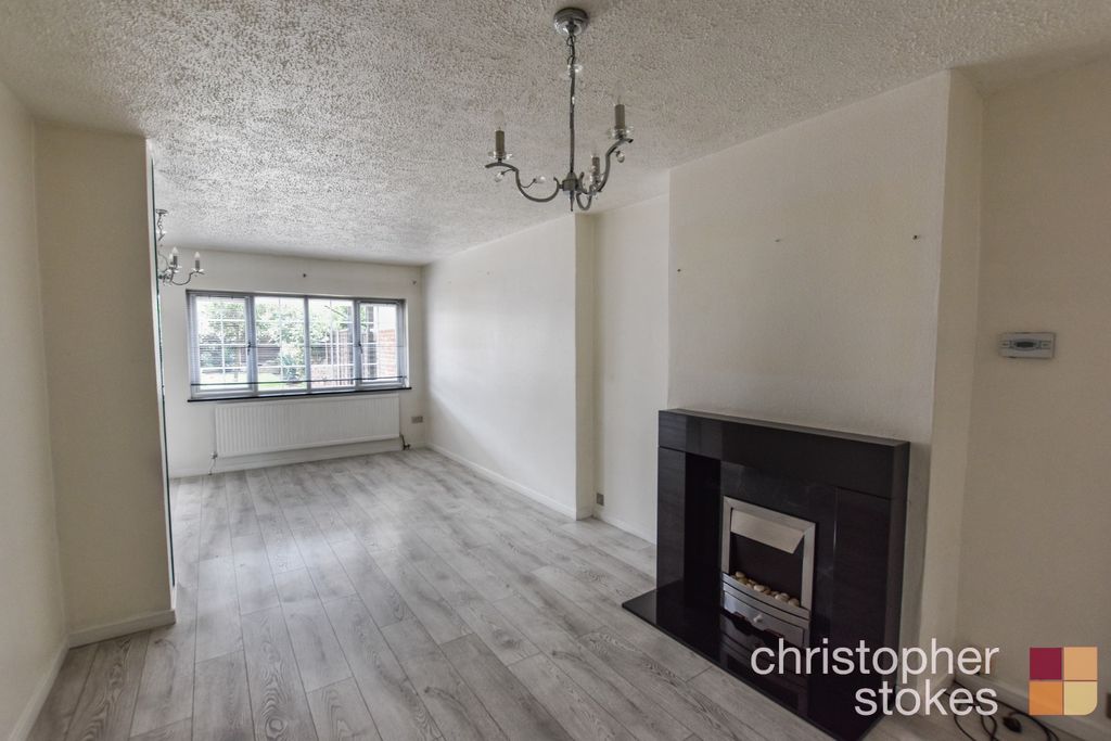 Property photo 2 of 18 4277041