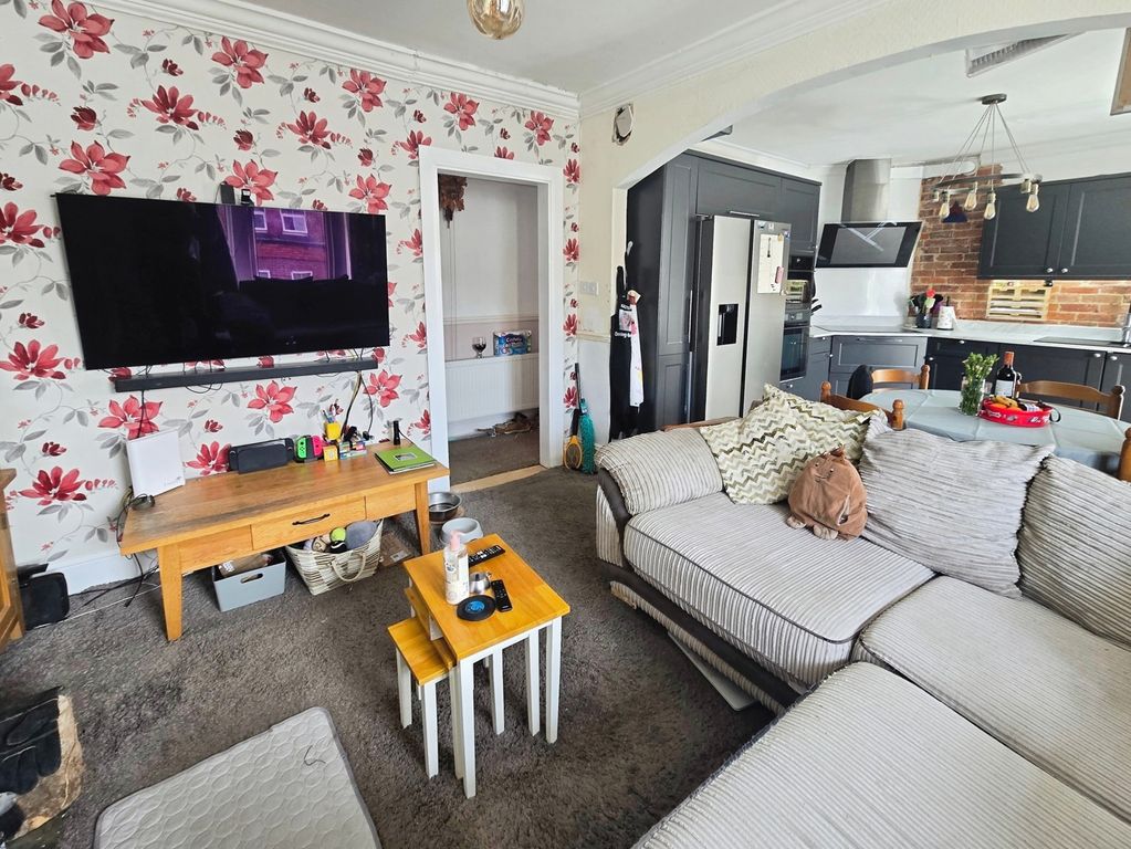 Property photo 2 of 15 Living