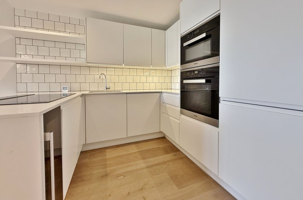 Property photo 3 of 16 Photo 4