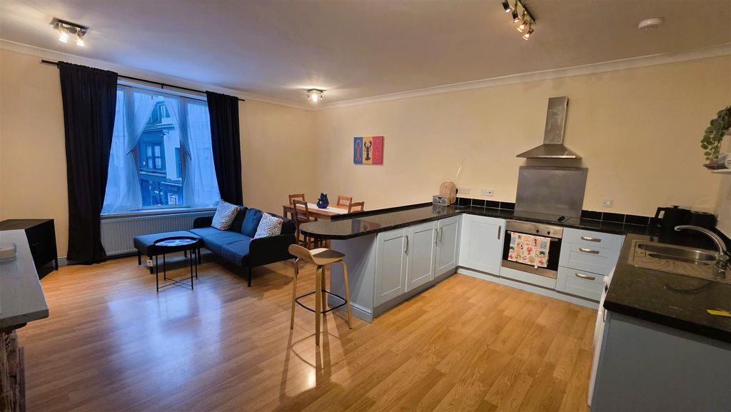 Property photo 2 of 14 Lounge -Kitchen (1).Jpg