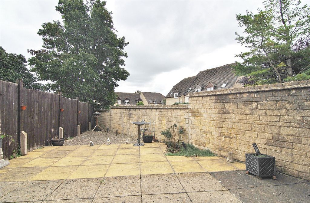 Property photo 3 of 12 Picture No. 06