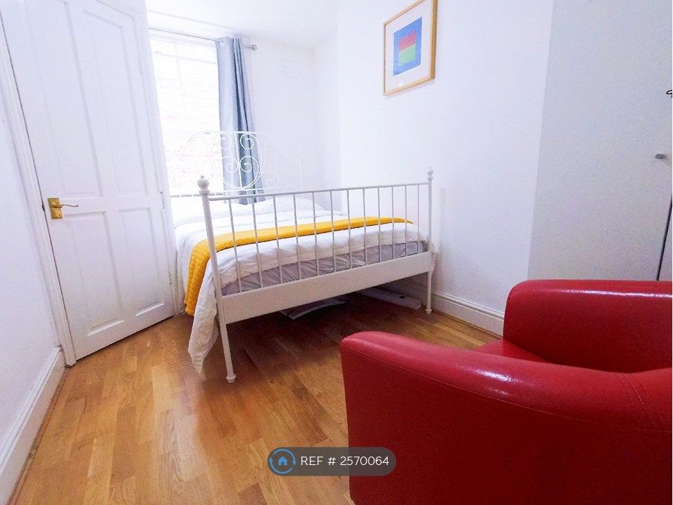 Property photo 2 of 4