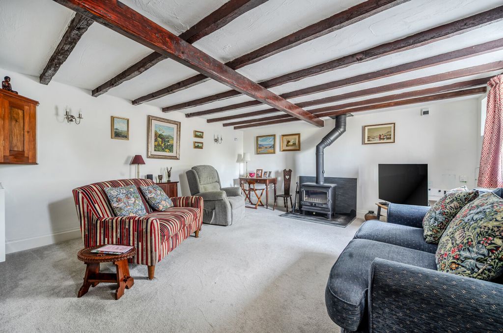 Property photo 2 of 16 1484163-18-6A3d2E...